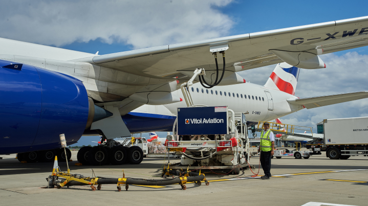 Aeroplane fuelling